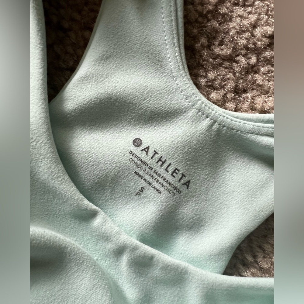 Athleta Conscious Built-In Bra Tank Sz S - Picture 7 of 10